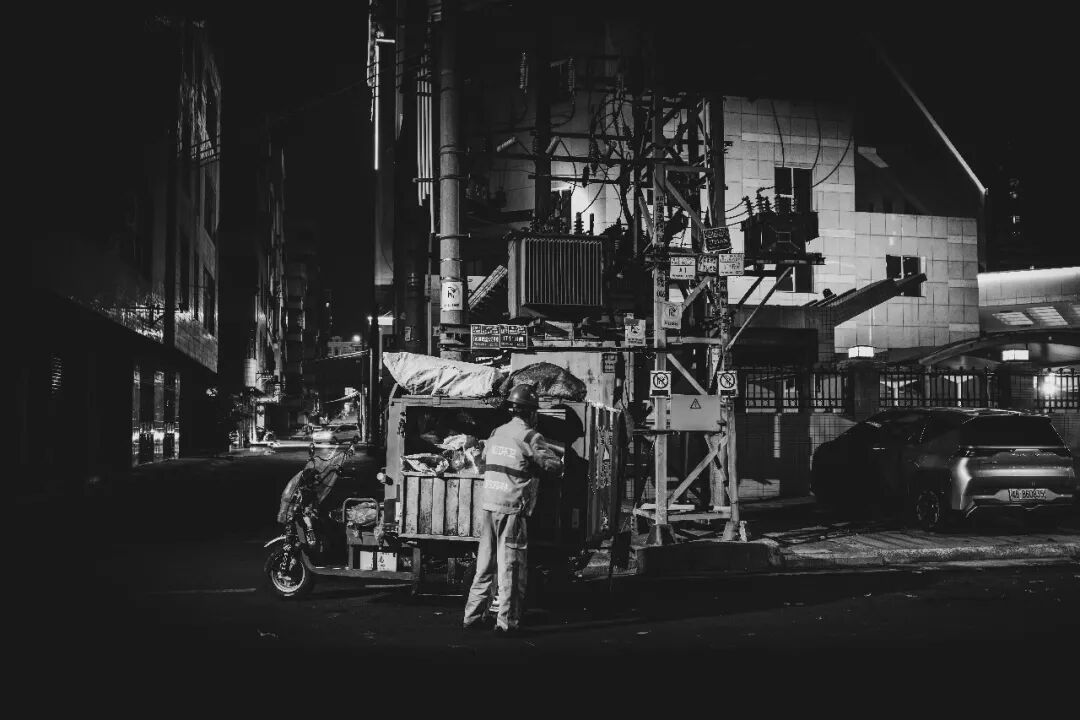 看见沉默1.jpg